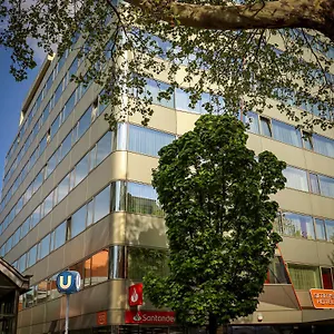 Simm's - Cityhotel Next To Metro U3 **** Wenen