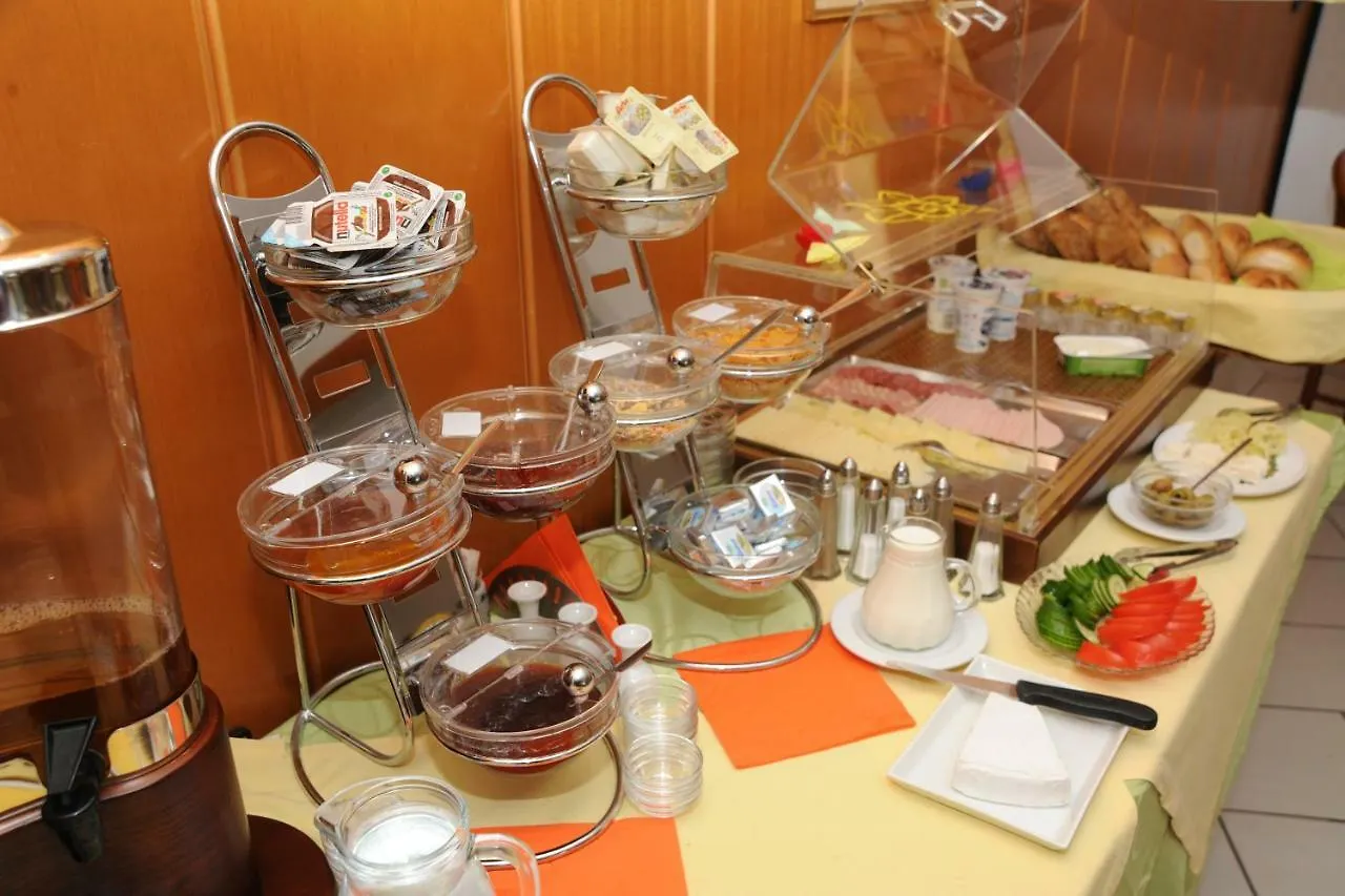 Bed & Breakfast Pension Erlaa Vienna