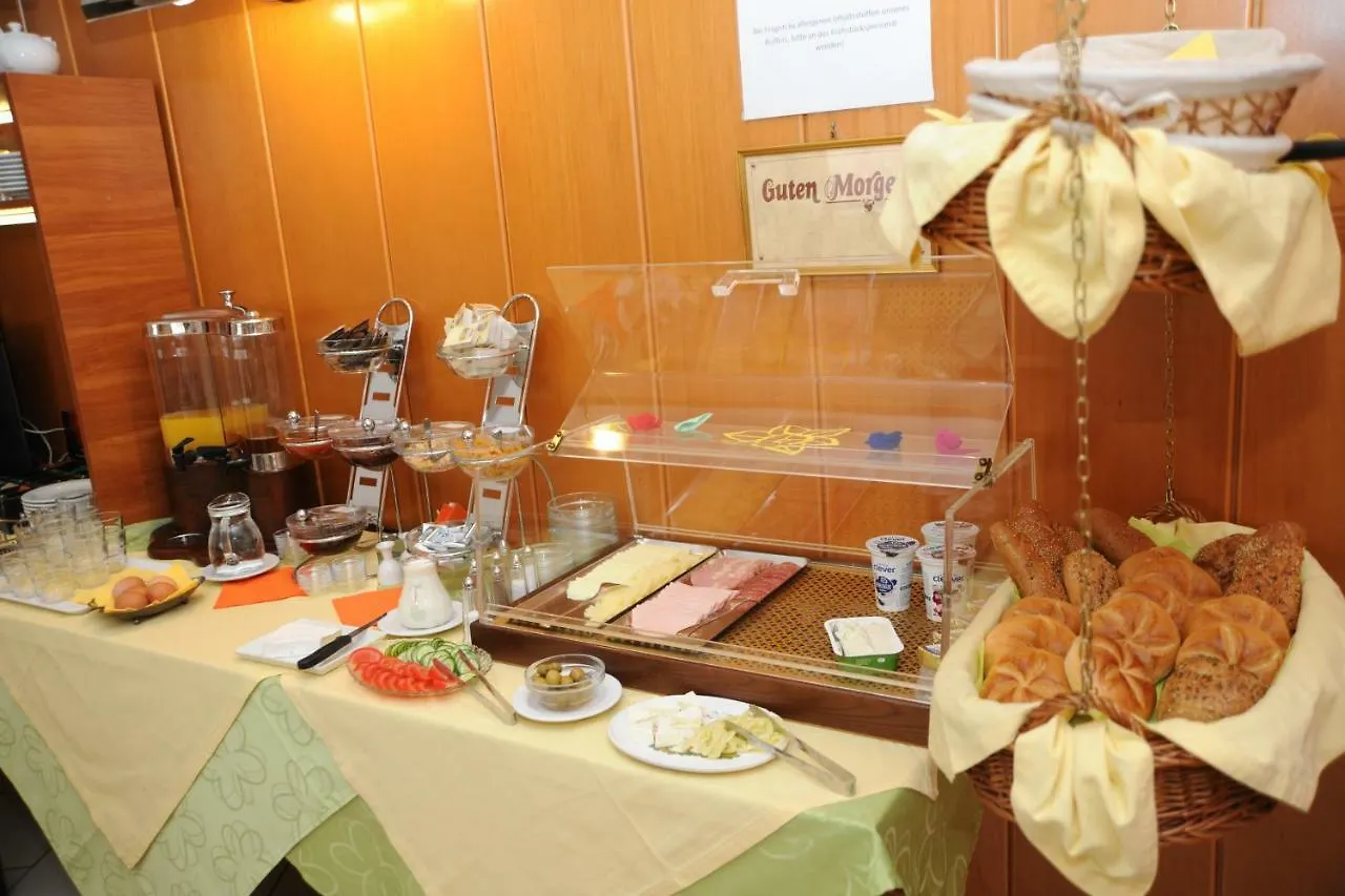 Pension Erlaa Vienna Bed & Breakfast