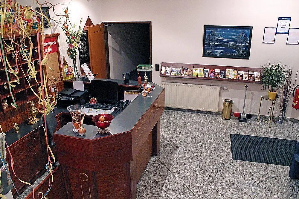 Pension Erlaa Bécs 4*,
